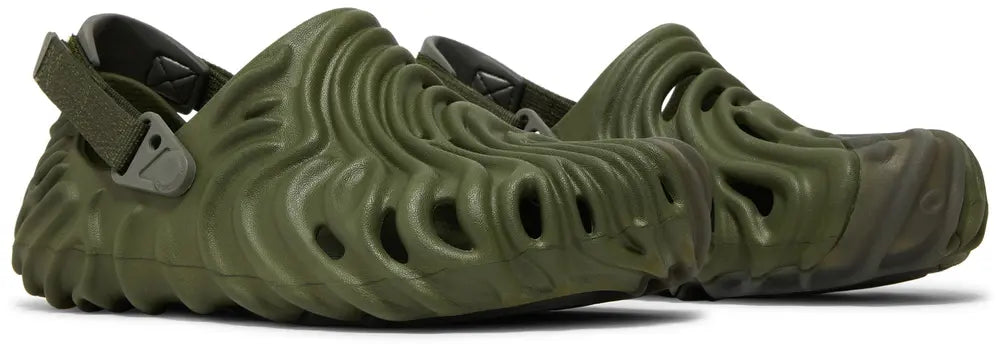 Crocs -Lightweight Perforated Clogs