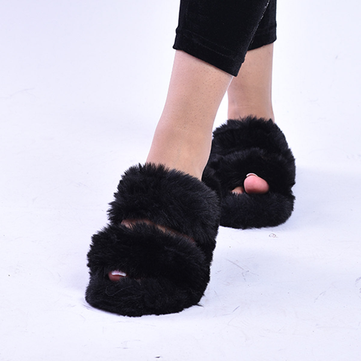 Women's Faux Fur Strappy Slipper