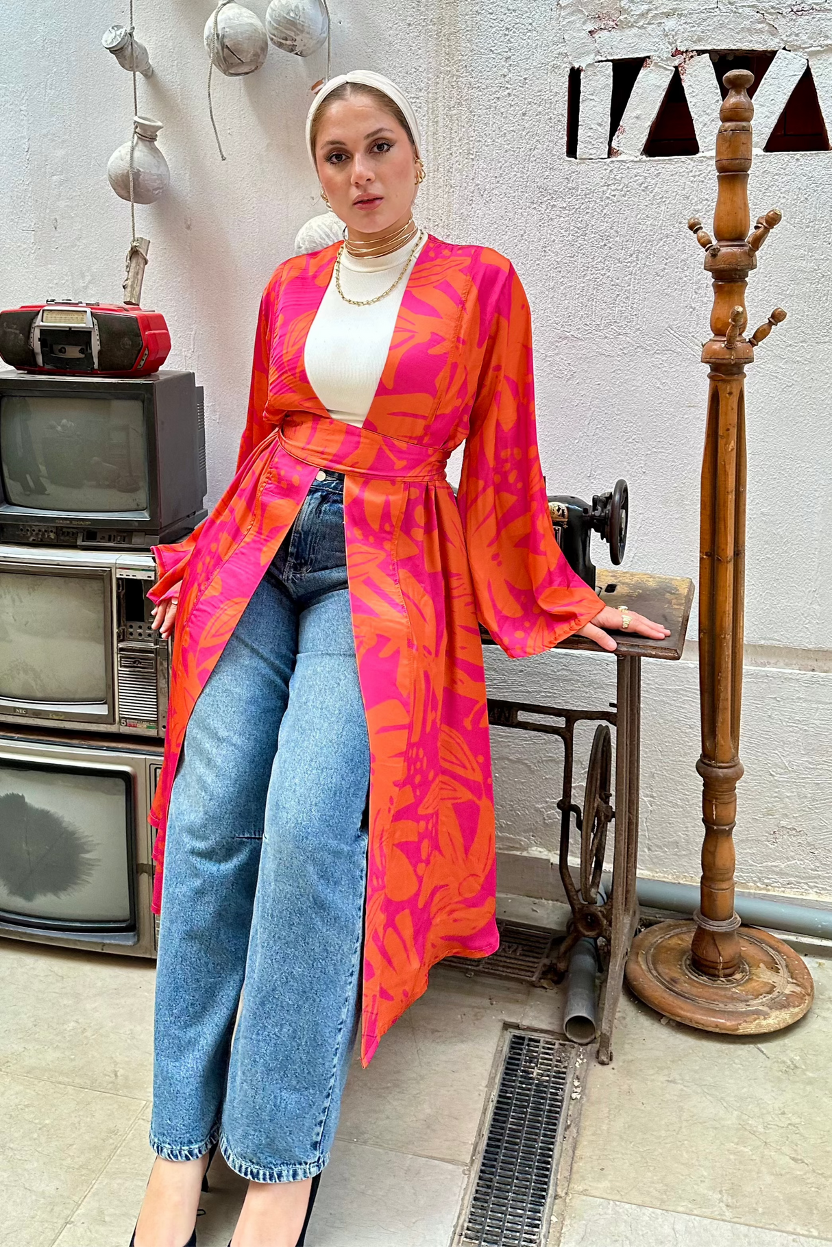 silky-printed-kimono-with-belt