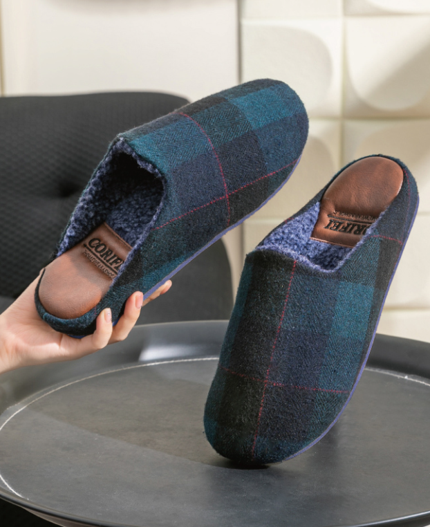 Kix Shoe - Clog with a plaid pattern for men