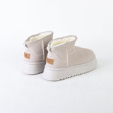 أحذية نسائية من الفرو