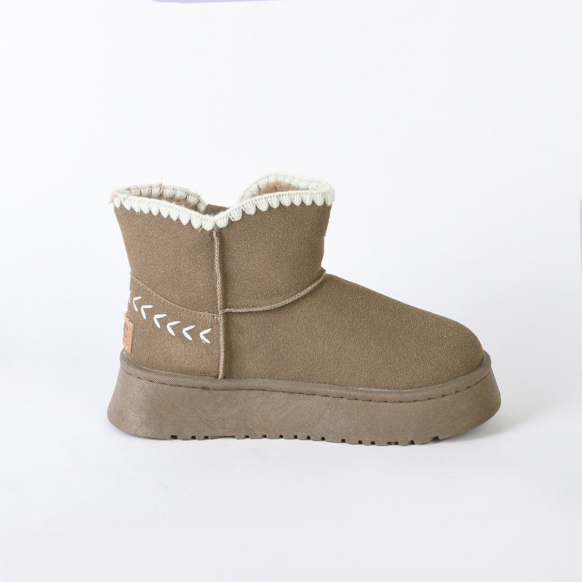 أحذية نسائية من الفرو