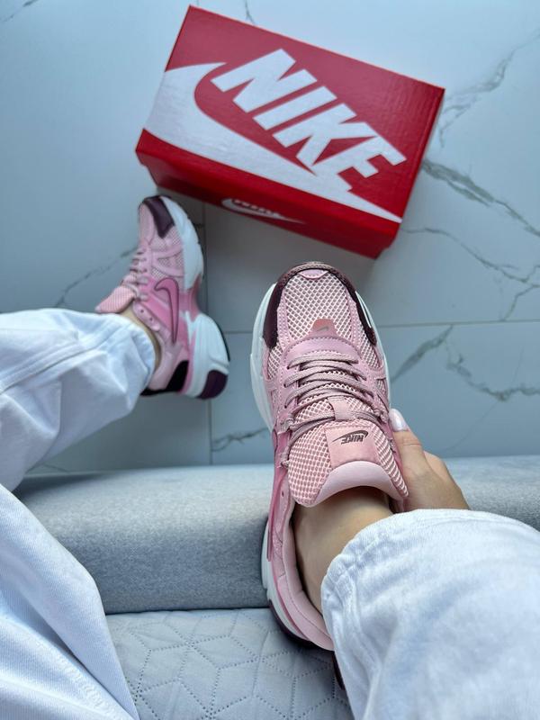 Nike V2K — Pink Bordo