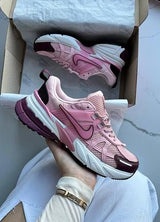 Nike V2K — Pink Bordo